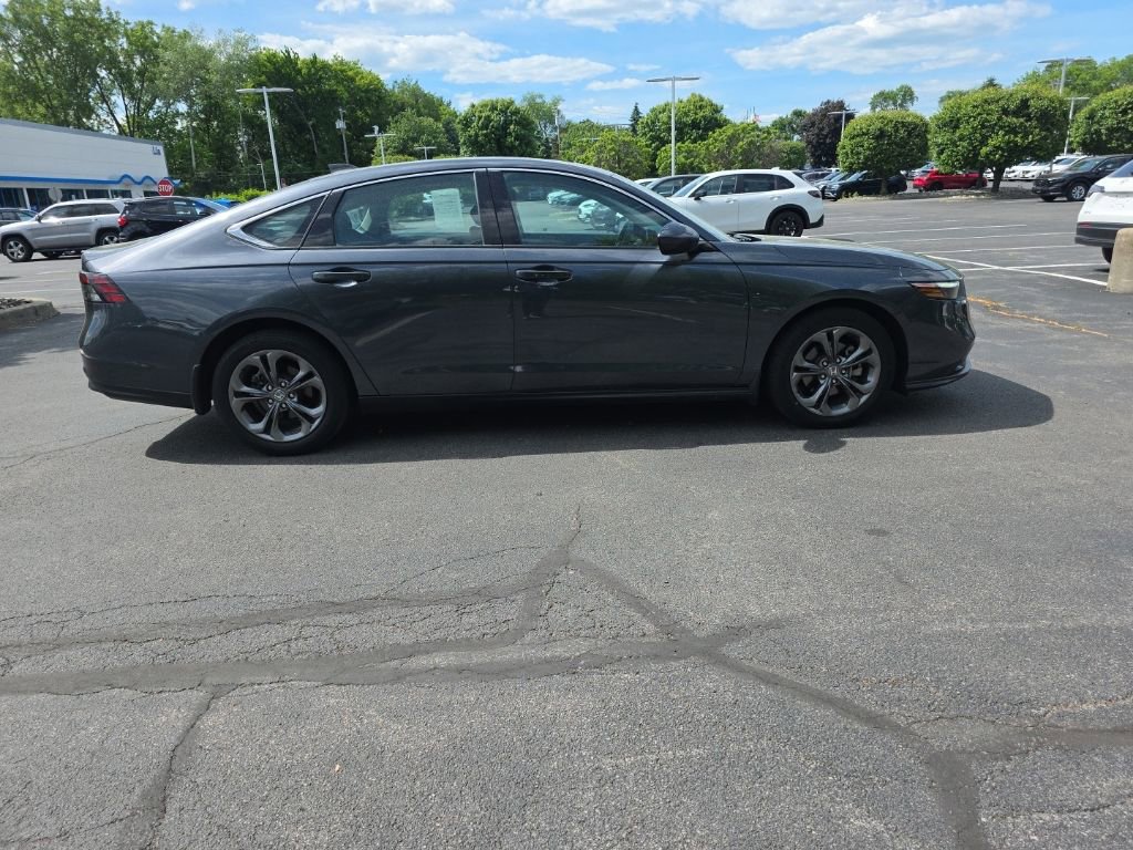 Used 2023 Honda Accord EX image 8