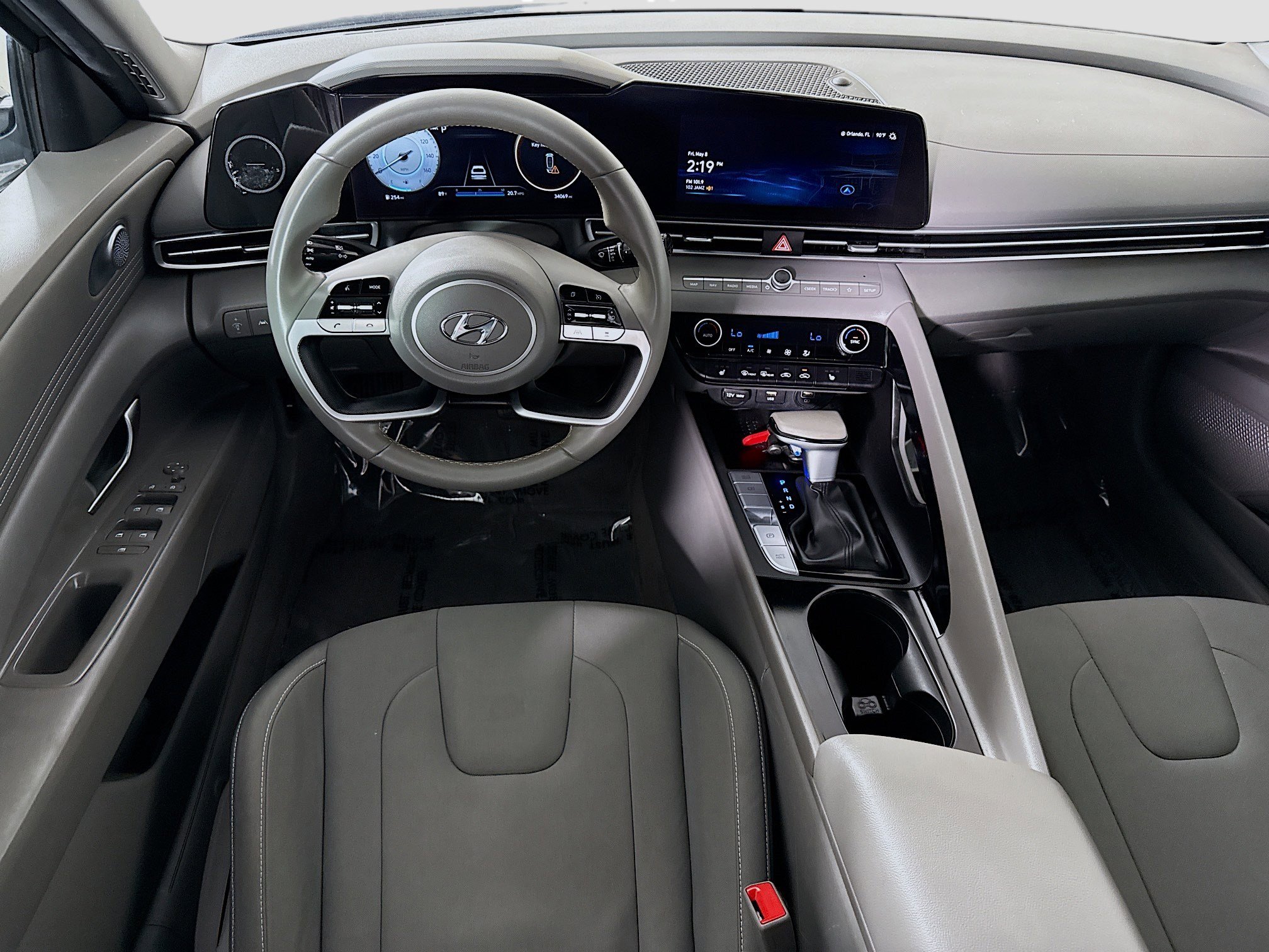 Used 2023 Hyundai Elantra SEL w/ Convenience Package FWD image 17