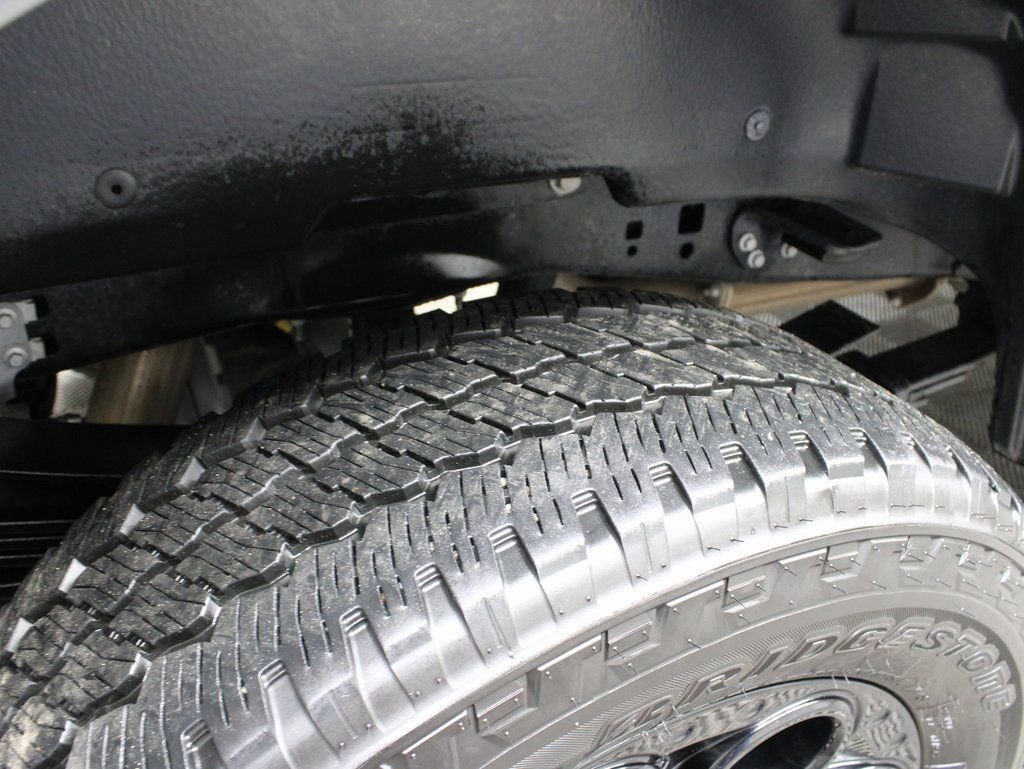 Used 2025 Ford F350 Lariat w/ Black Appearance Package image 42
