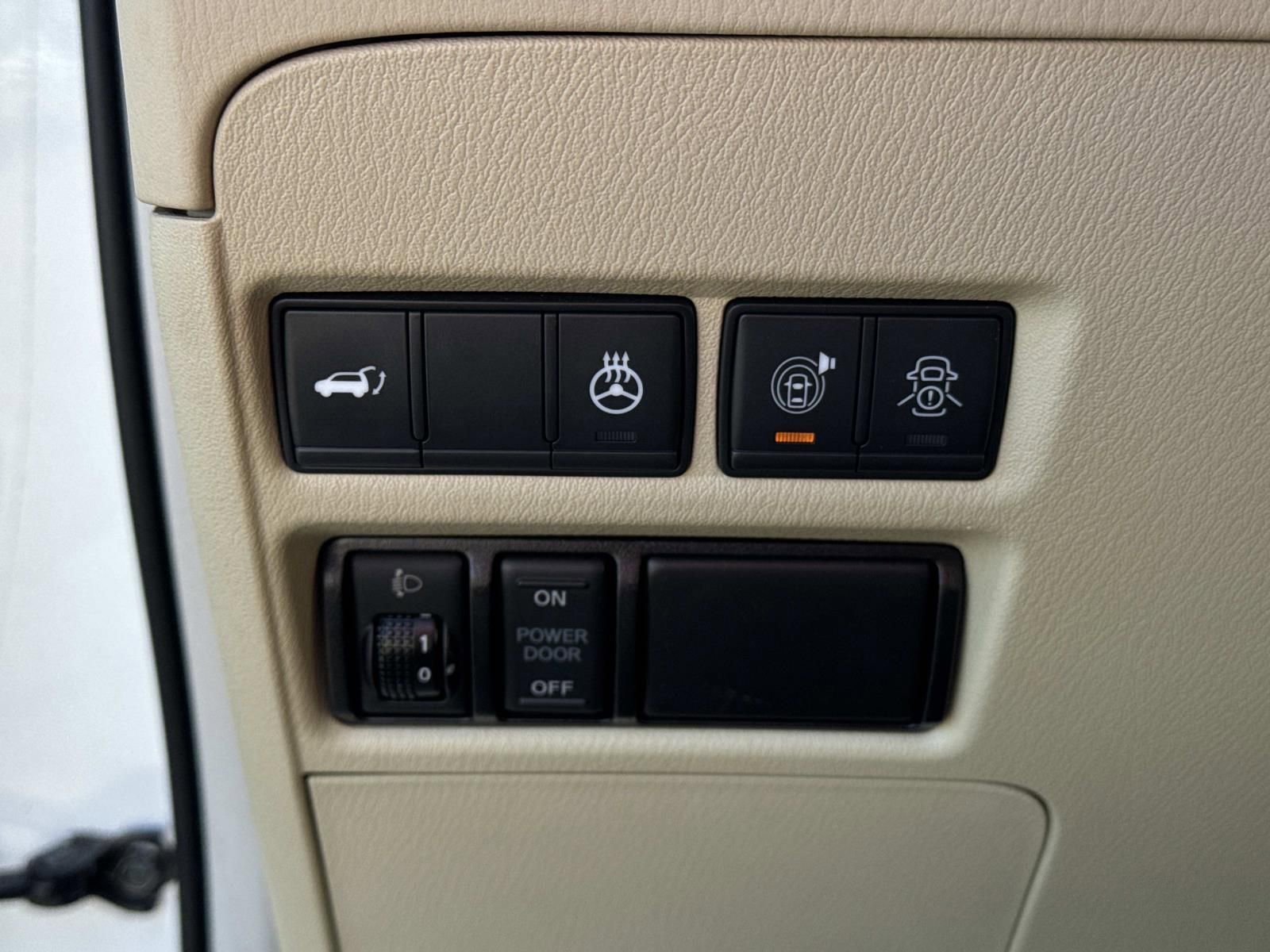 Used 2021 INFINITI QX80 Luxe w/ All-Season Package image 23