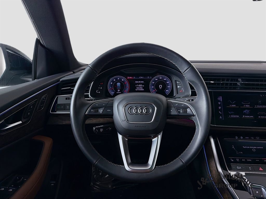 Used 2024 Audi Q8 Premium Plus w/ Premium Plus Package image 29