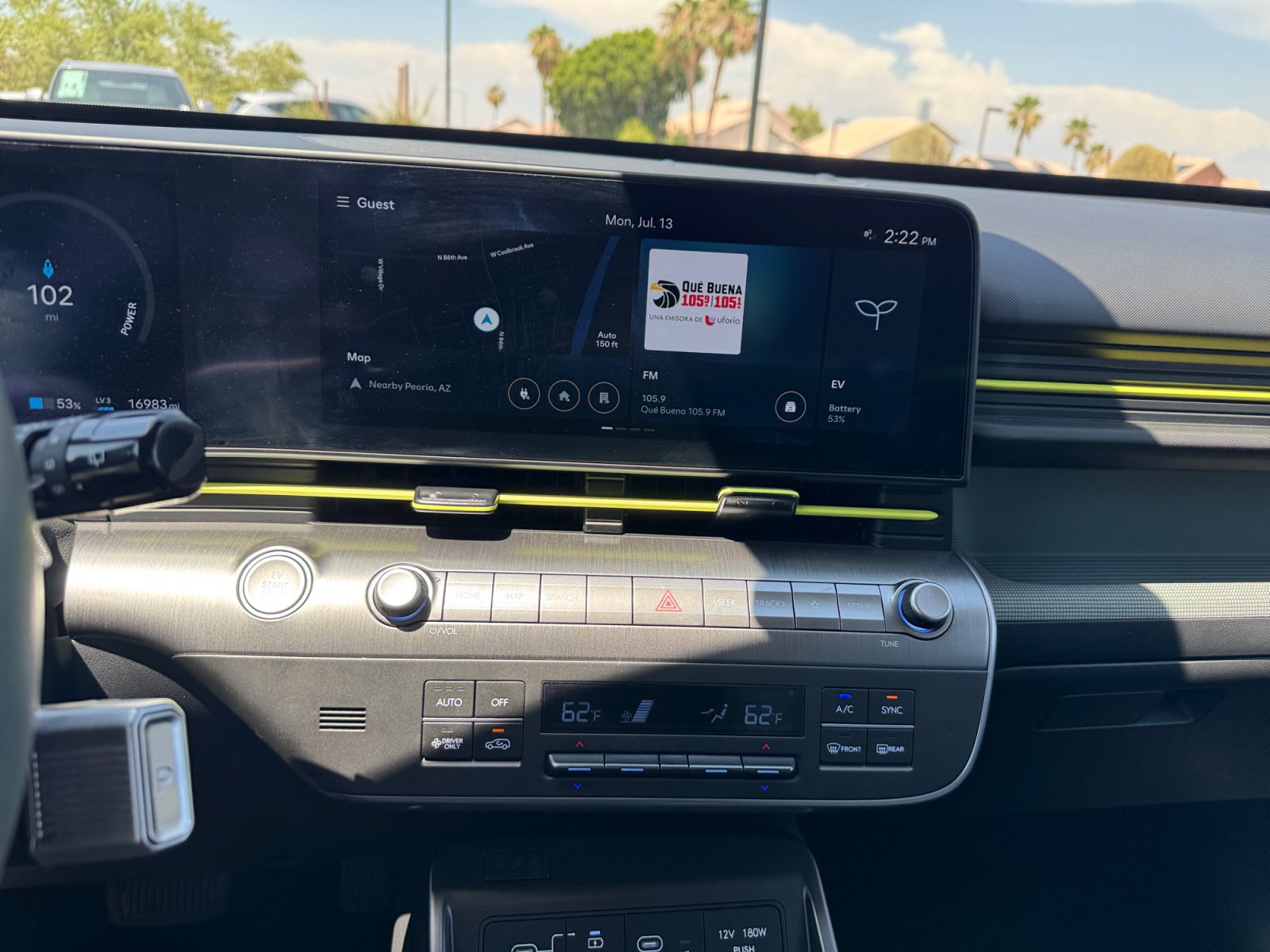 Used 2024 Hyundai Kona Limited FWD image 12
