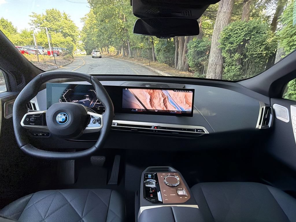 Used 2023 BMW iX M60 w/ Executive Package AWD/4WD image 18