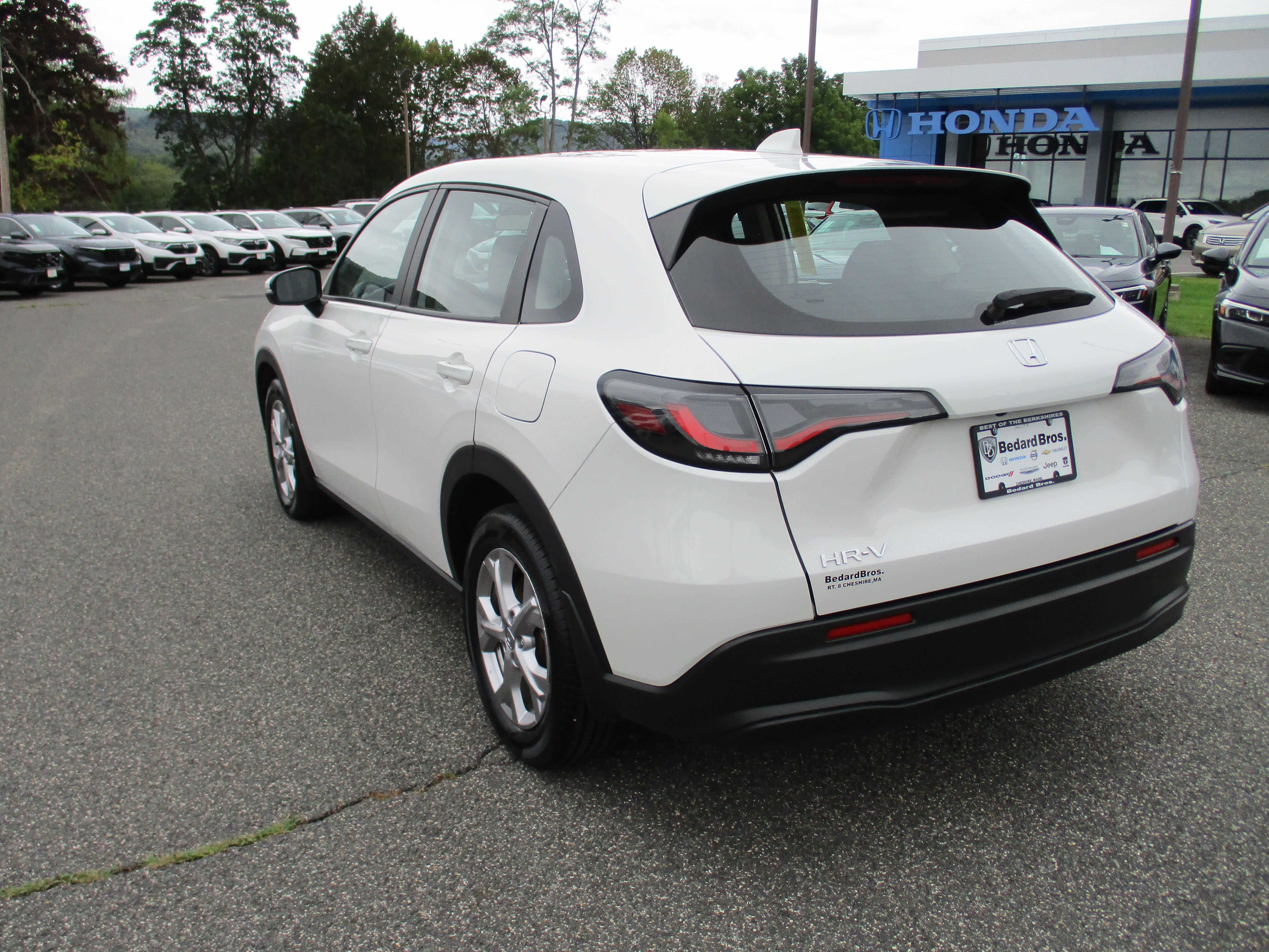 Certified 2024 Honda HR-V LX image 7