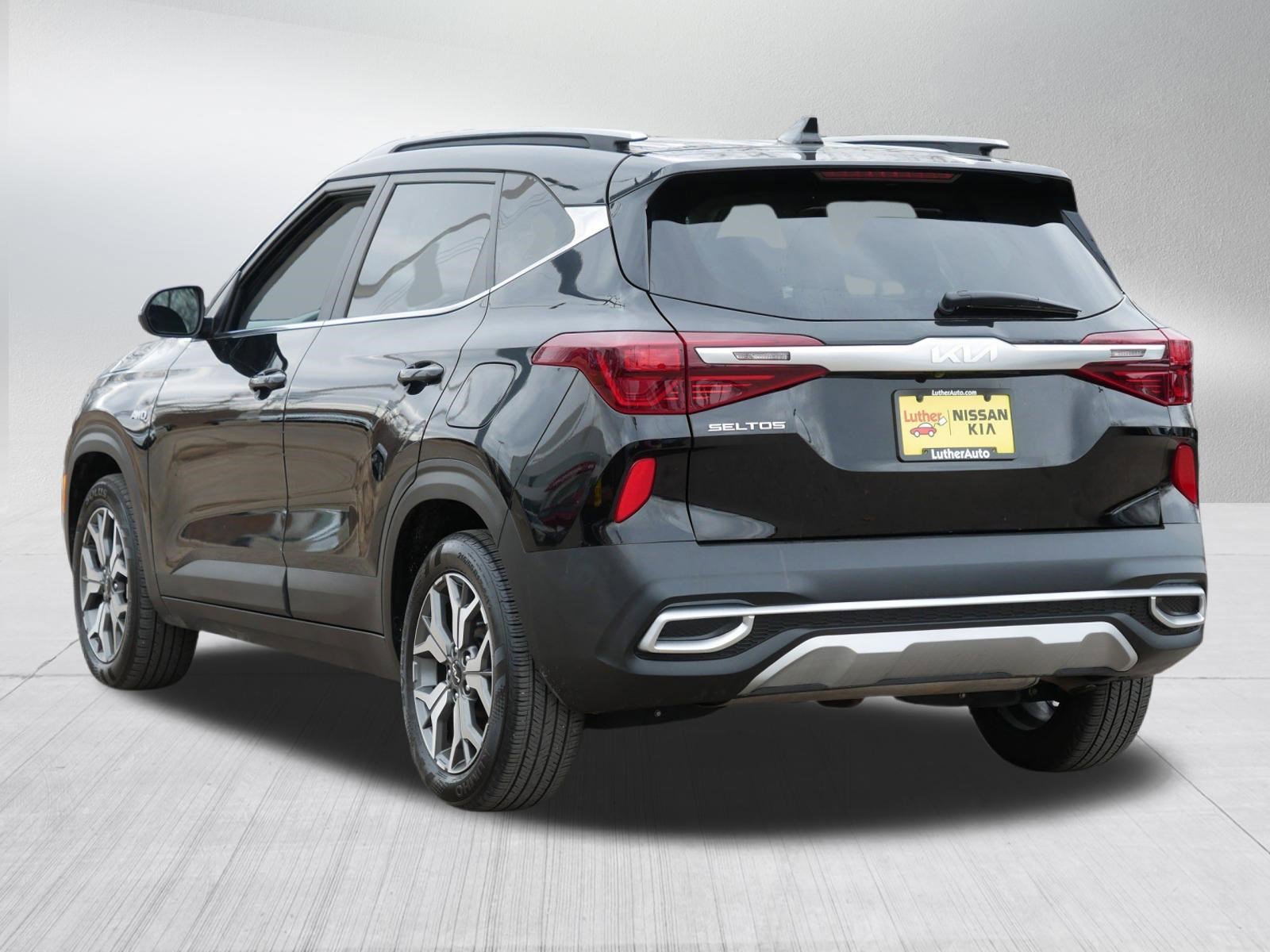 Certified 2023 Kia Seltos EX image 5