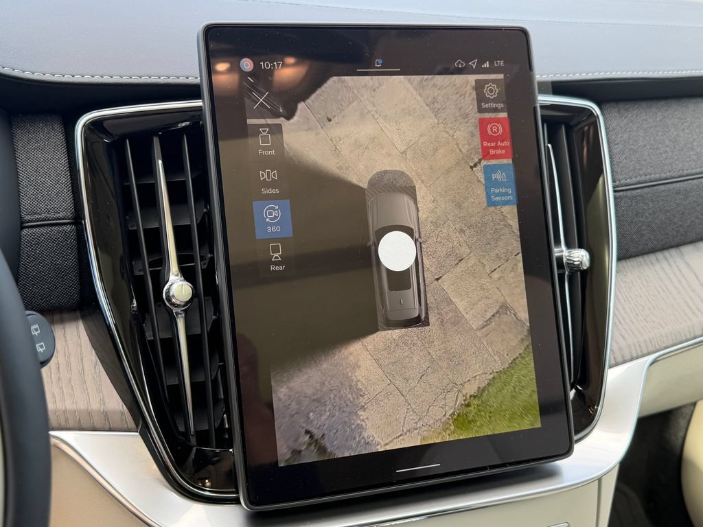 New 2026 Volvo XC90 B6 Ultra w/ Protection Package AWD/4WD image 24