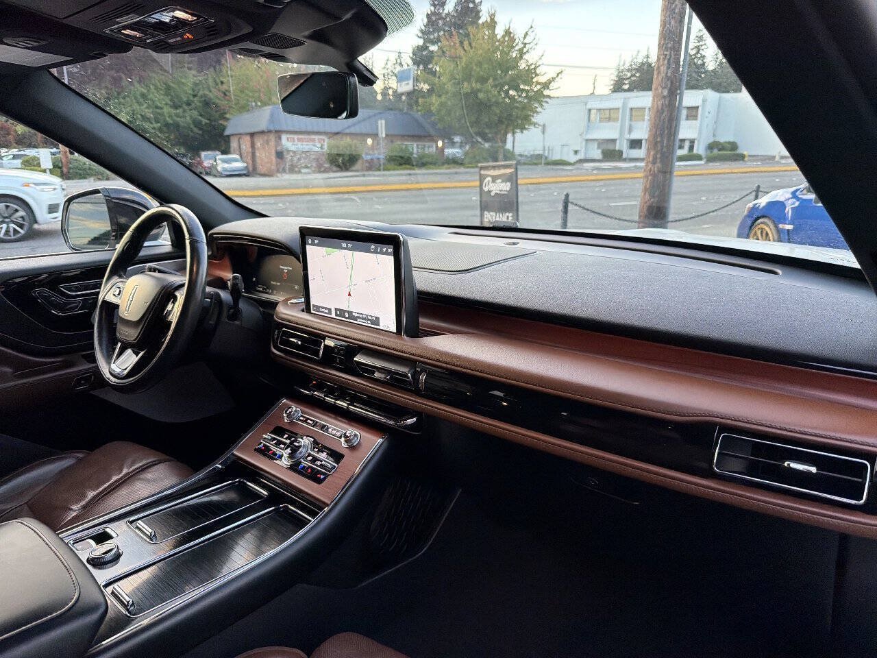 Used 2021 Lincoln Aviator Reserve w/ Equipment Group 201A AWD/4WD image 20