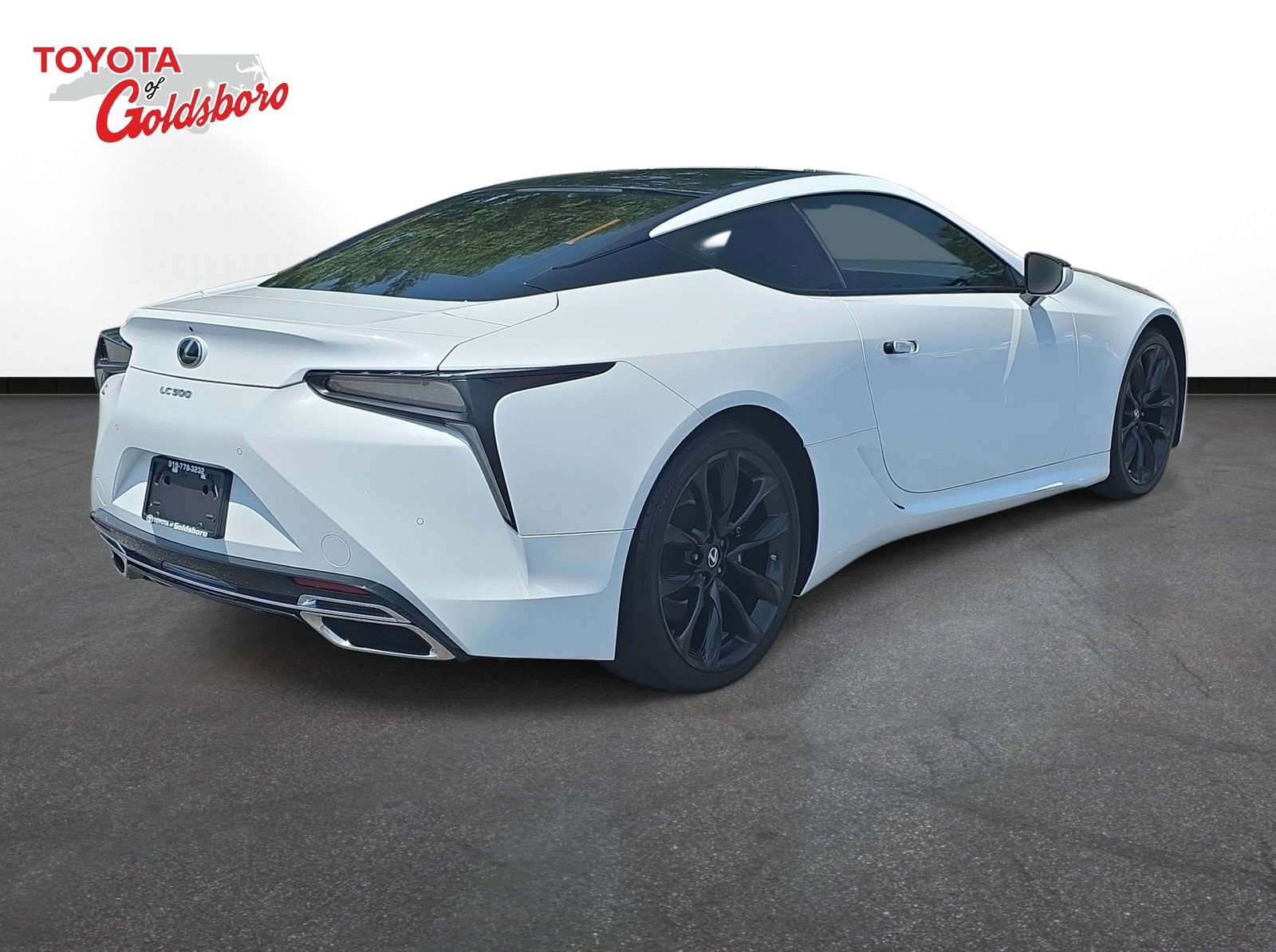 Used 2018 Lexus LC 500 Coupe w/ Performance Package RWD image 5