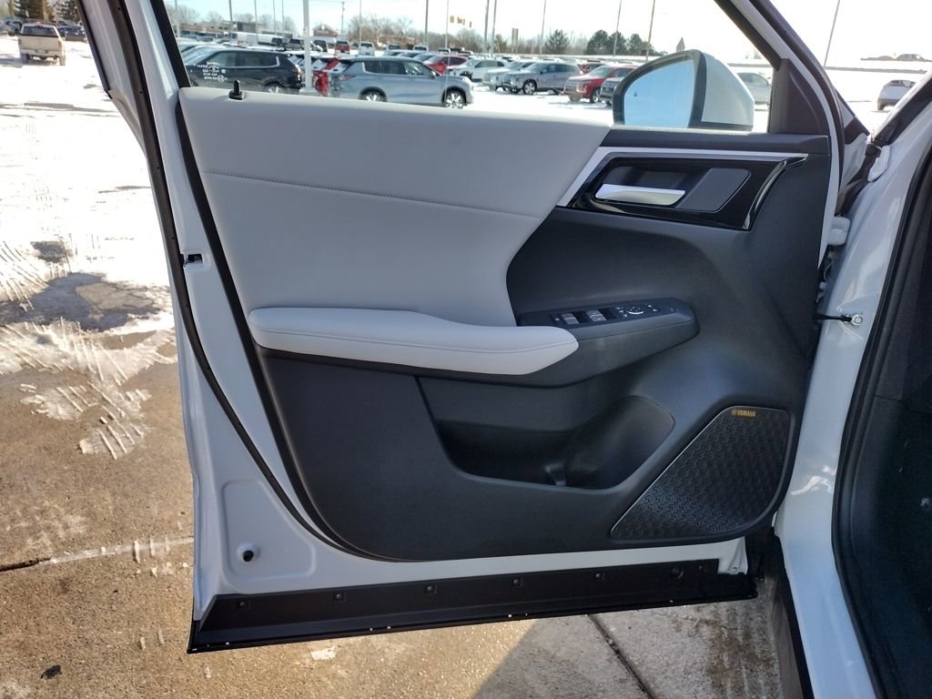 New 2026 Mitsubishi Outlander SE image 30