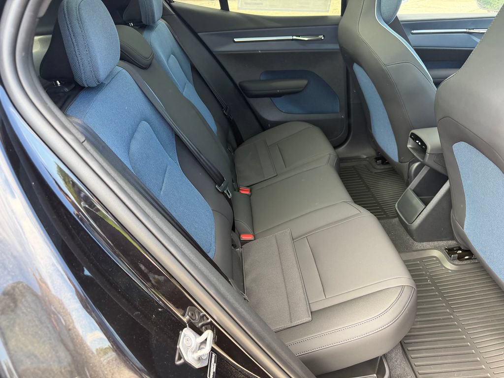 New 2026 Volvo EX30 Plus w/ Protection Package Premier AWD/4WD image 11