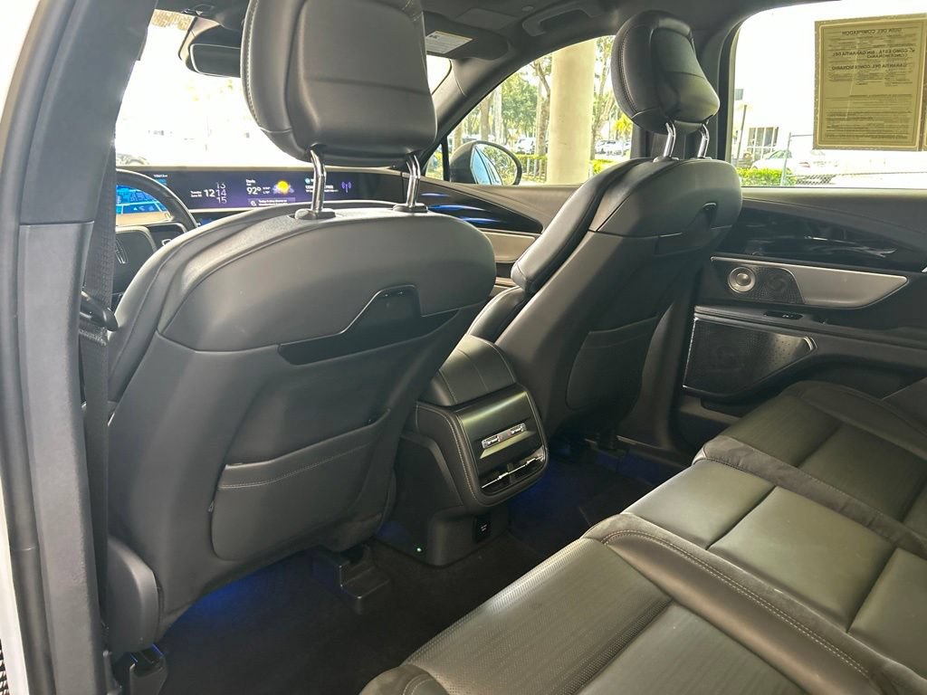 Used 2025 Lincoln Nautilus Reserve AWD/4WD image 39