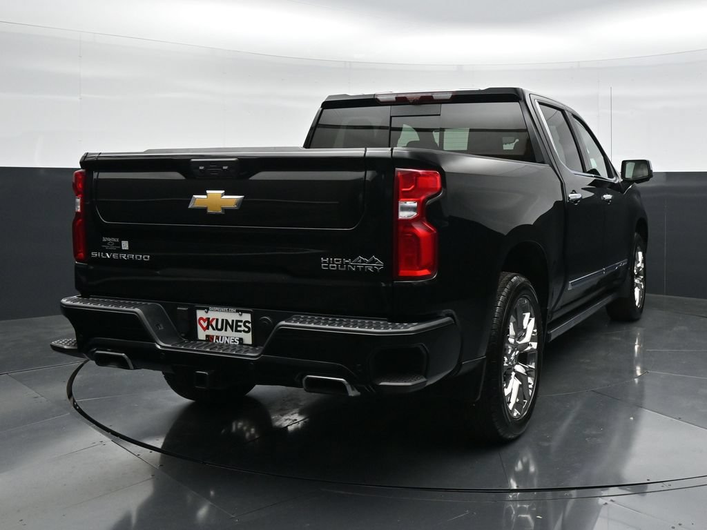 Used 2025 Chevrolet Silverado 1500 High Country AWD/4WD image 10