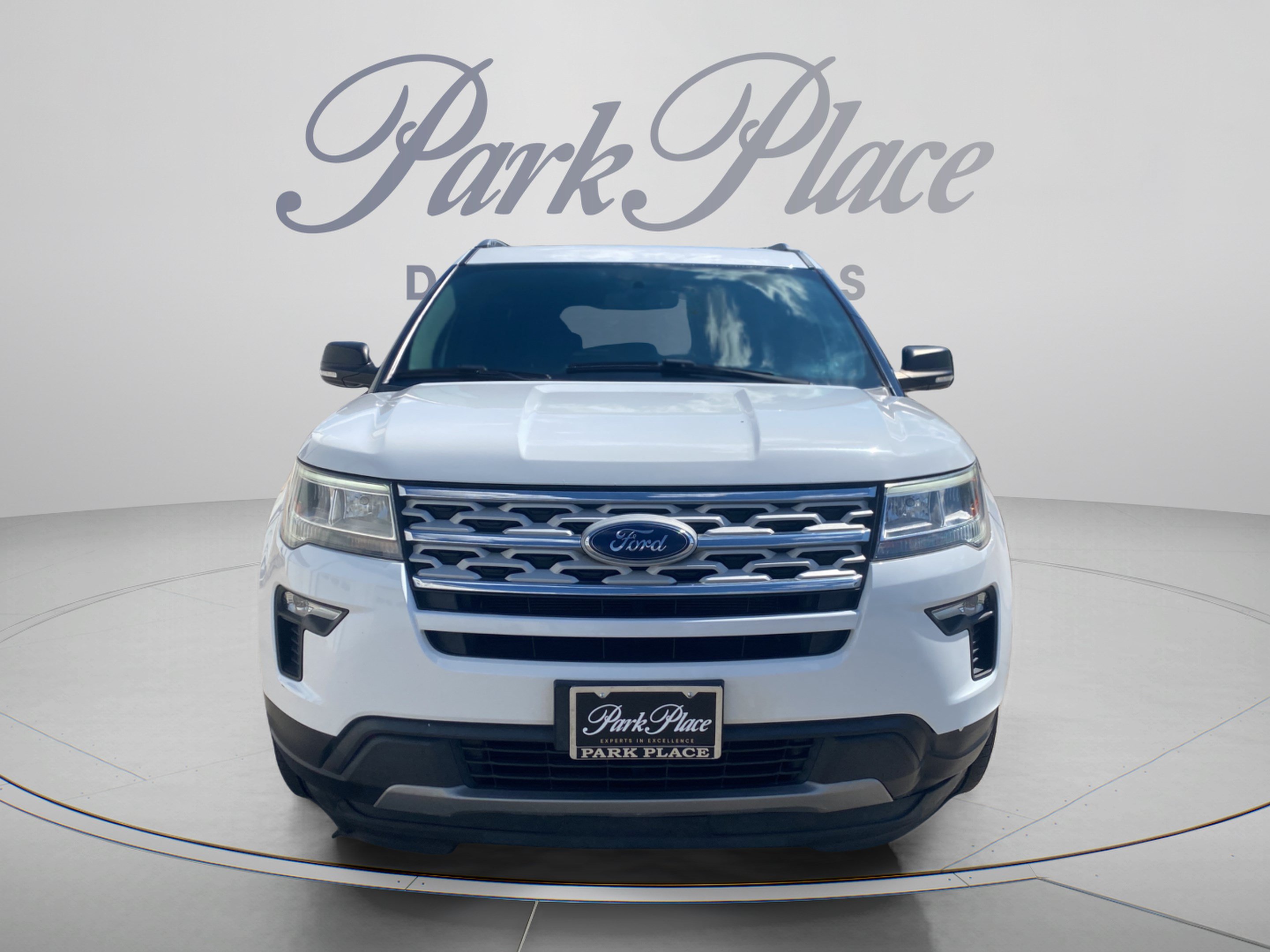 Used 2019 Ford Explorer XLT w/ Equipment Group 201A FWD image 9