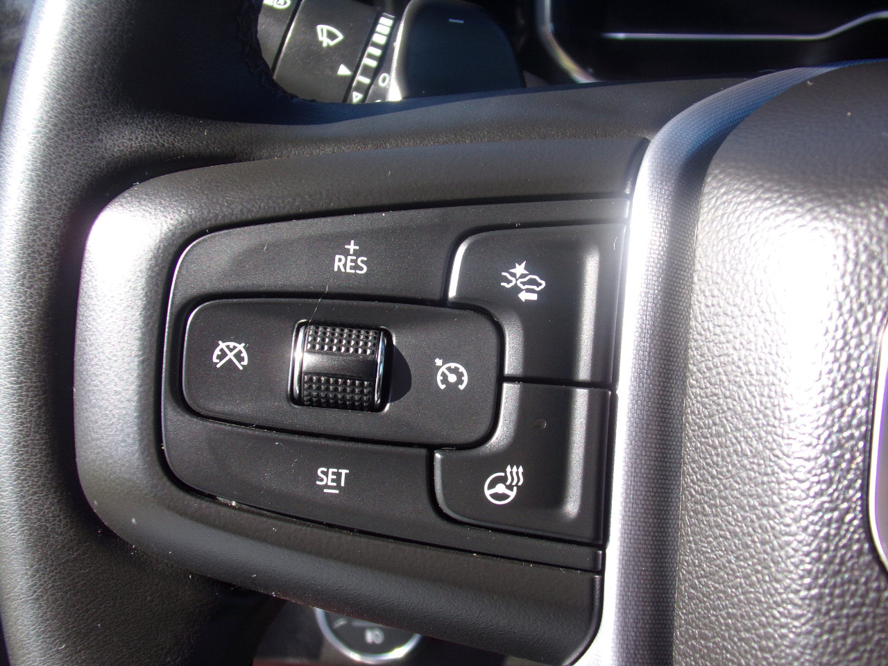 Used 2023 GMC Sierra 1500 Elevation w/ Preferred Package image 19