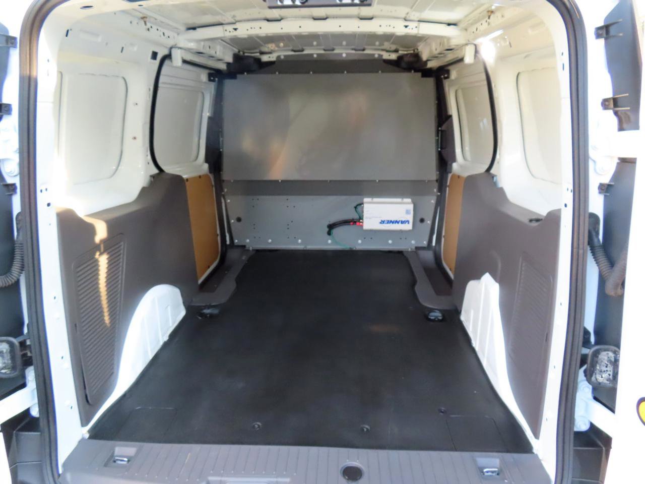 Used 2020 Ford Transit Connect XL image 16