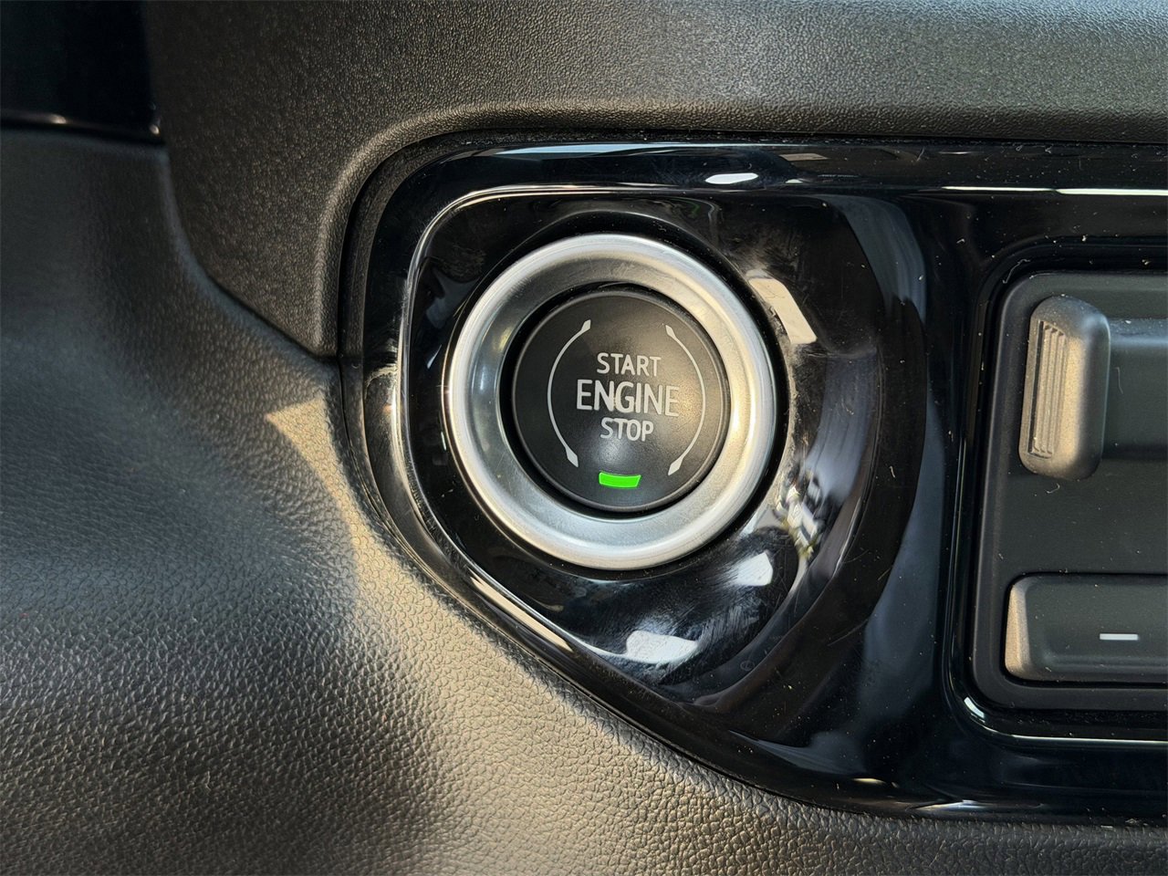 Certified 2024 Chevrolet Silverado 2500 LTZ w/ LTZ Premium Texas Edition image 23