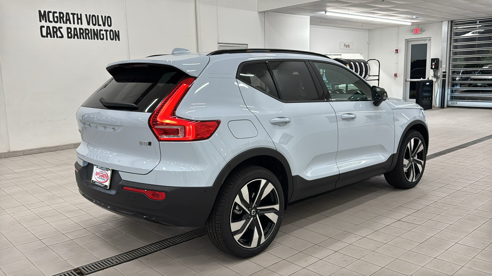New 2026 Volvo XC40 B5 Ultra w/ Climate Package AWD/4WD image 5