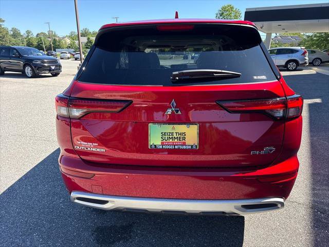 Used 2023 Mitsubishi Outlander SEL AWD/4WD image 5