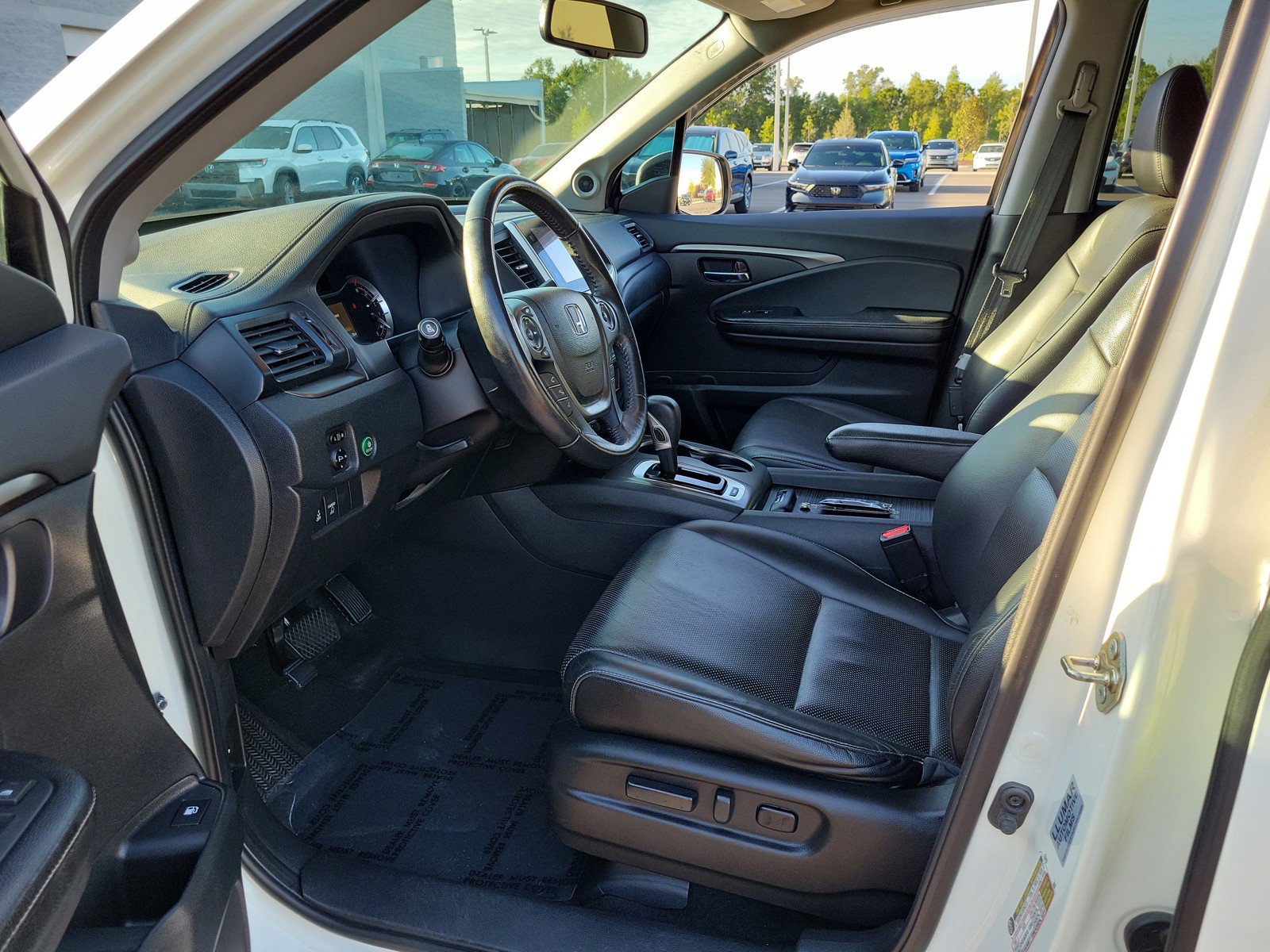 Used 2017 Honda Ridgeline RTL-T image 15