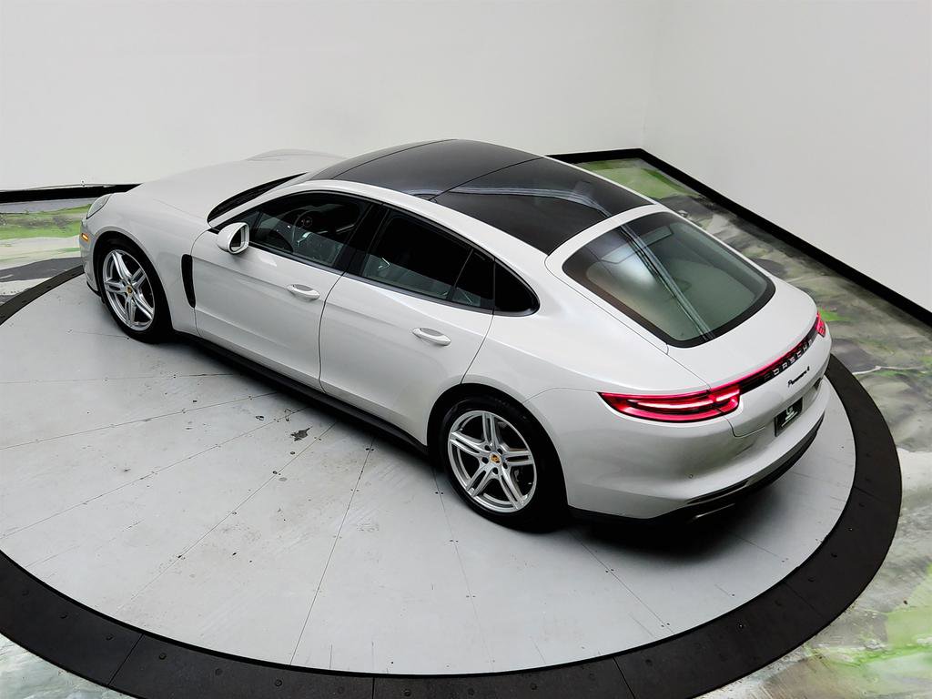 Used 2020 Porsche Panamera 4 image 37