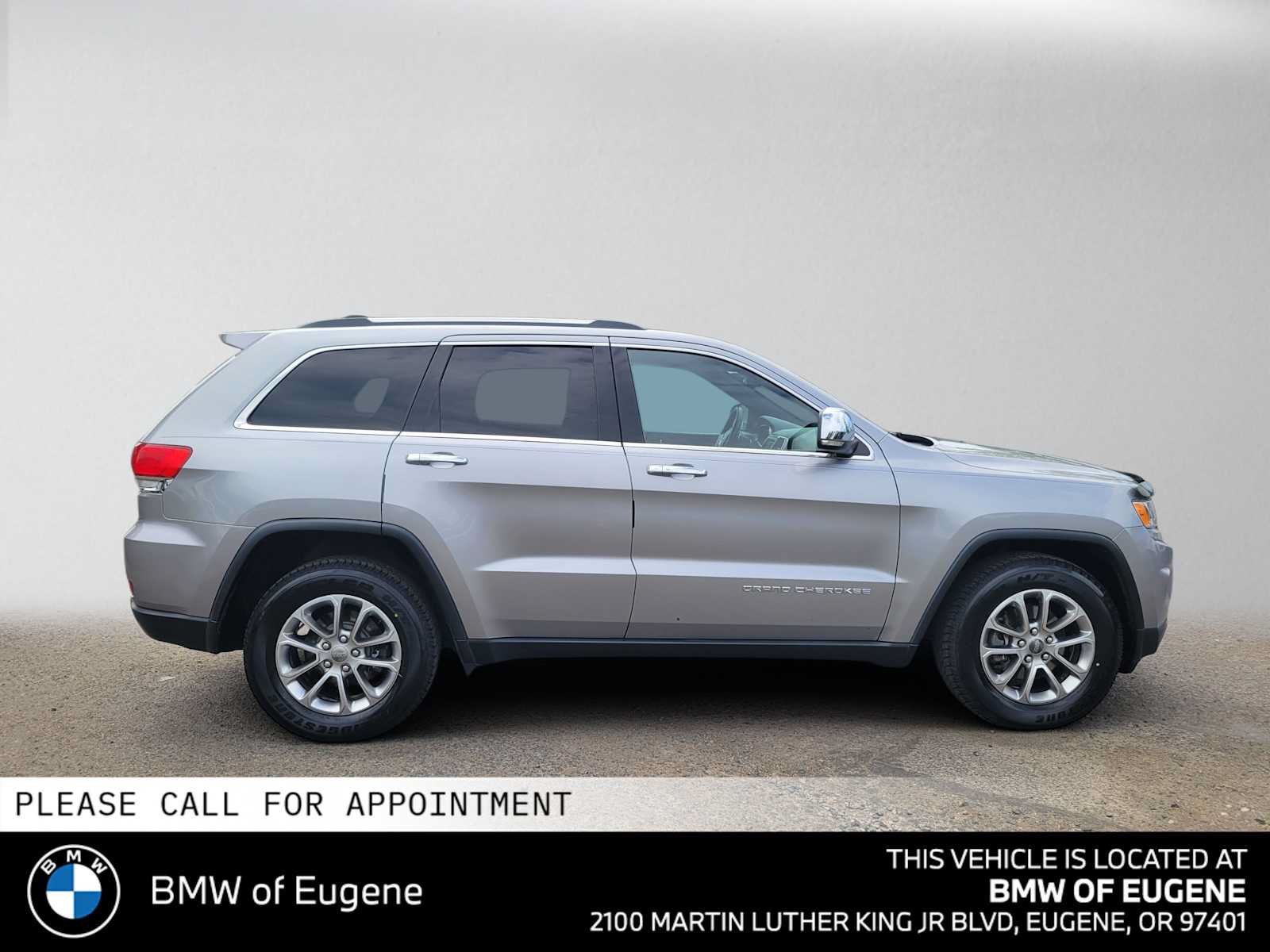Used 2015 Jeep Grand Cherokee Limited AWD/4WD image 2