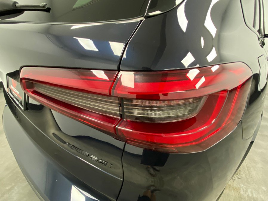 Used 2019 BMW X5 xDrive50i w/ M Sport Package AWD/4WD image 14