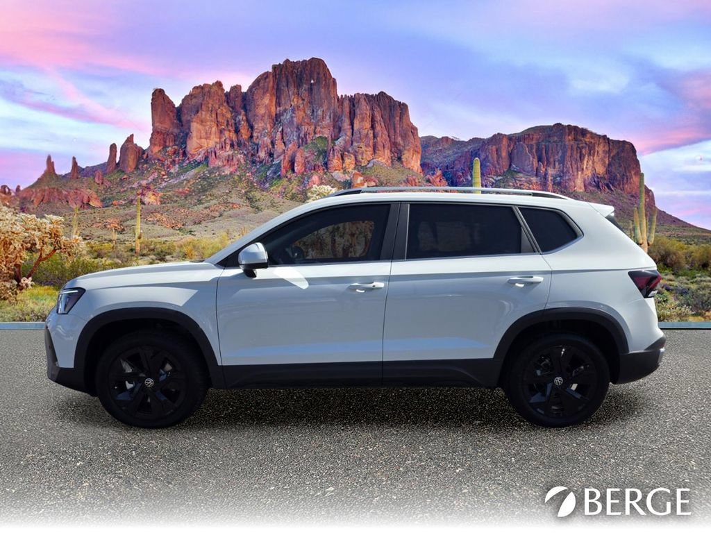New 2026 Volkswagen Taos SE FWD image 3