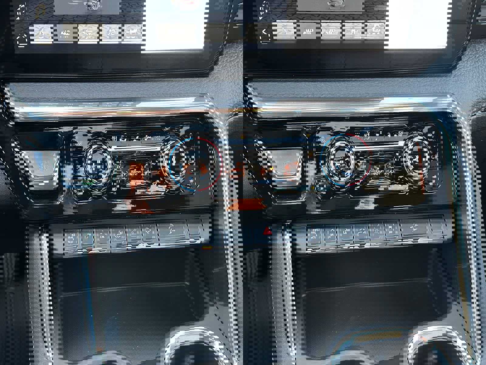 New 2026 GMC Sierra 2500 Denali w/ Denali Reserve Package image 28