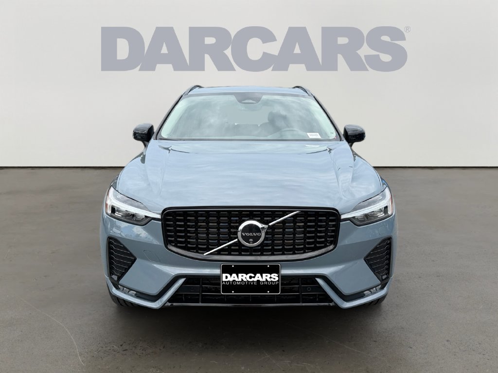 Certified 2024 Volvo XC60 B5 Plus w/ Protection Package Premier AWD/4WD image 2