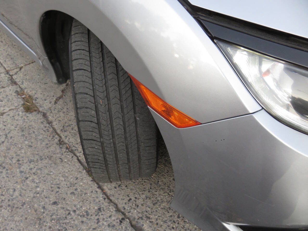 Used 2019 Honda Civic Sport image 31