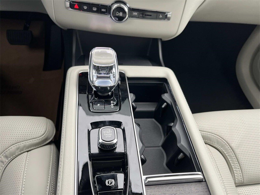 Certified 2026 Volvo XC90 B6 Ultra AWD/4WD image 32