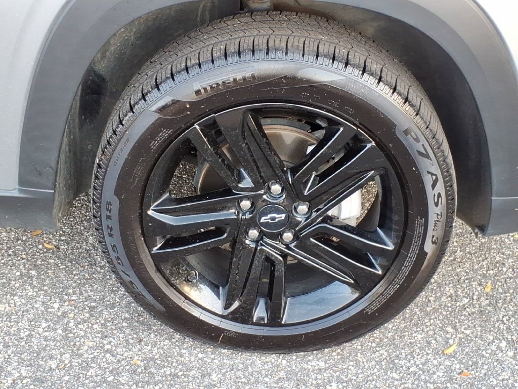 Used 2025 Chevrolet Trax ACTIV w/ Driver Confidence Package FWD image 4