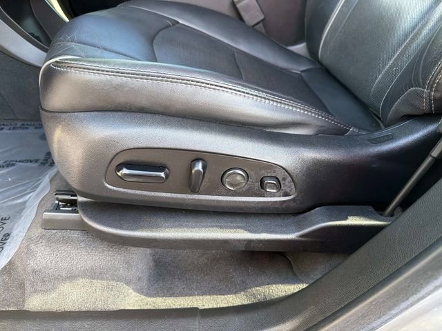 Used 2020 Buick Enclave Avenir w/ Avenir Technology Package FWD image 19