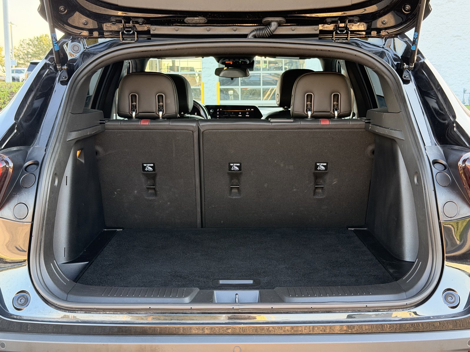 Used 2025 Chevrolet Trax RS w/ Sunroof Package FWD image 32