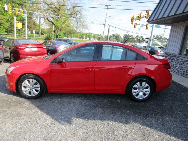 Used 2014 Chevrolet Cruze LS FWD image 5