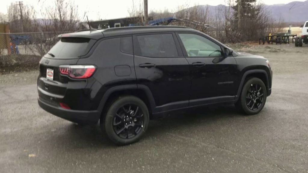 New 2026 Jeep Compass Latitude w/ Quick Order Package 29K AWD/4WD image 8