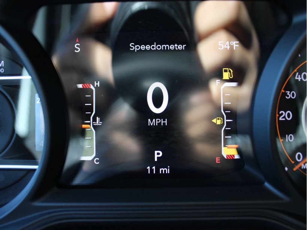 New 2025 Jeep Gladiator Sport image 15