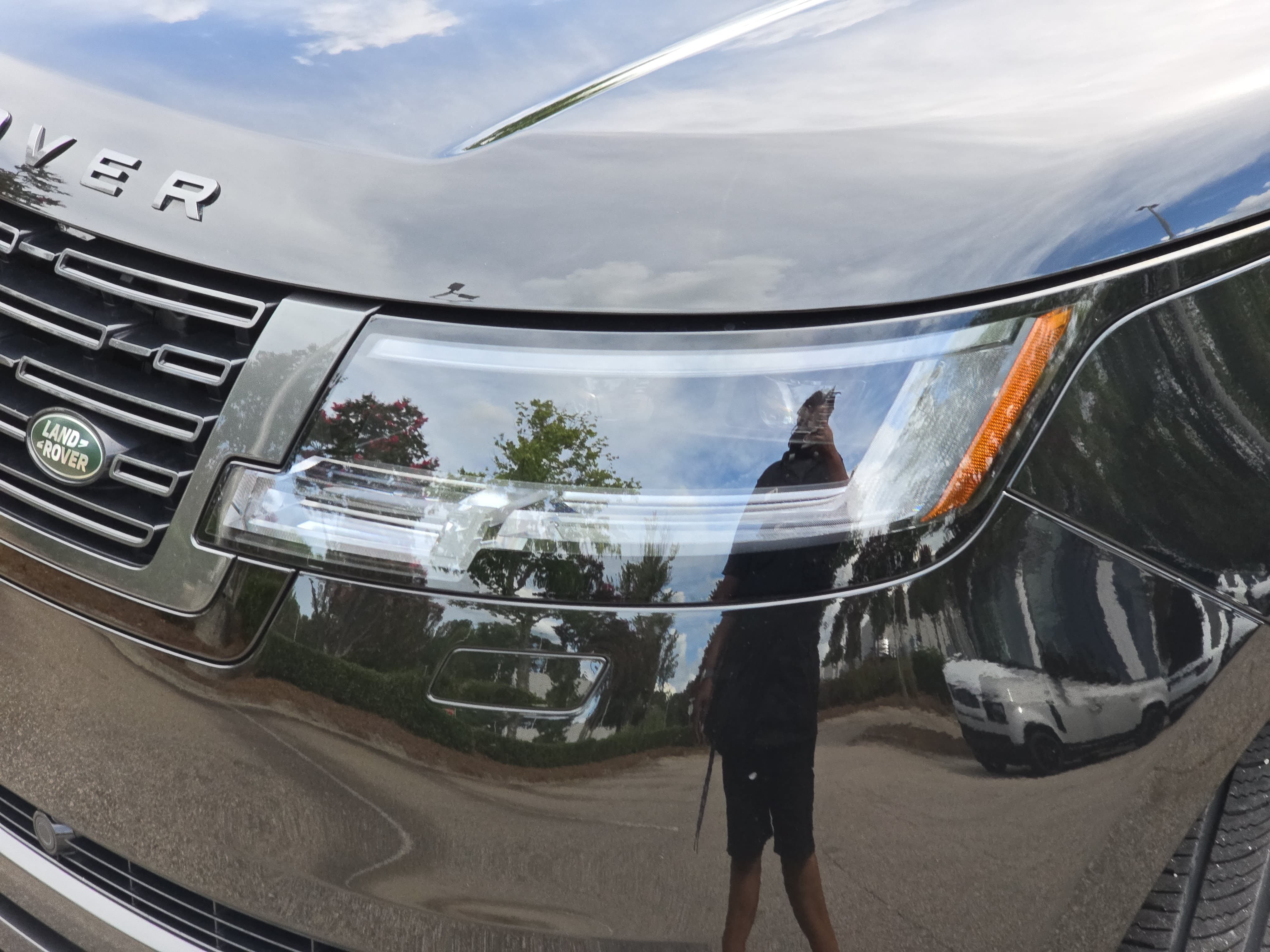 Certified 2023 Land Rover Range Rover SE AWD/4WD image 32