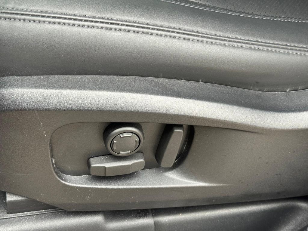 Certified 2025 Land Rover Defender 110 S image 8