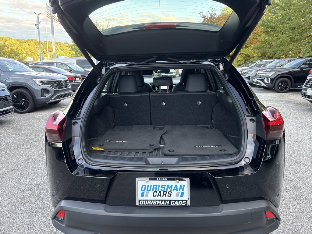 Used 2023 Lexus UX 250h AWD w/ Premium Package image 21