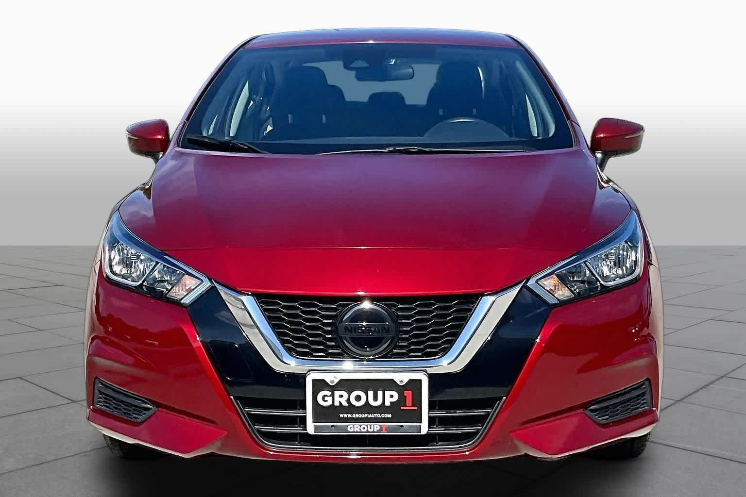 Used 2020 Nissan Versa SV FWD image 4