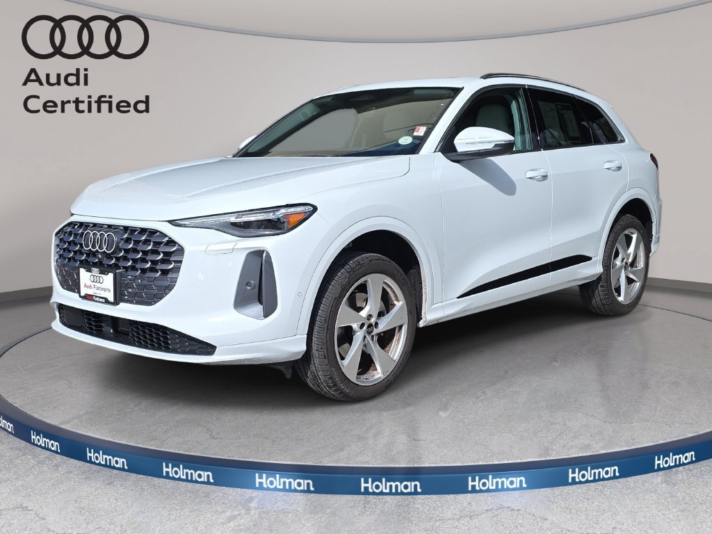 Certified 2025 Audi Q5 Premium AWD/4WD image 1