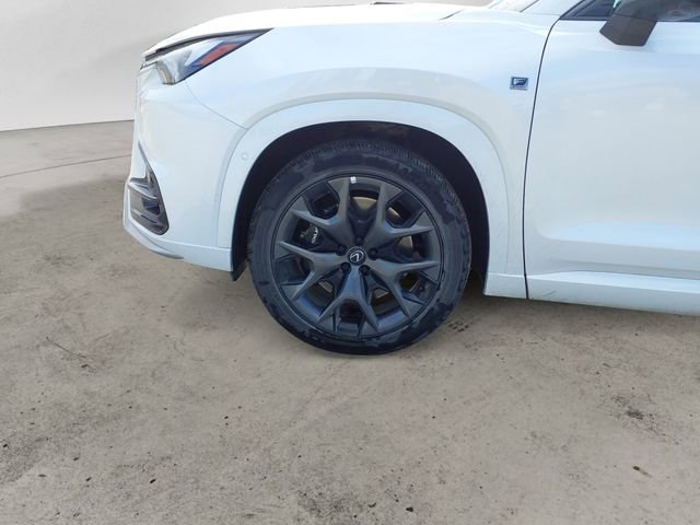 Used 2025 Lexus TX 500h AWD image 11