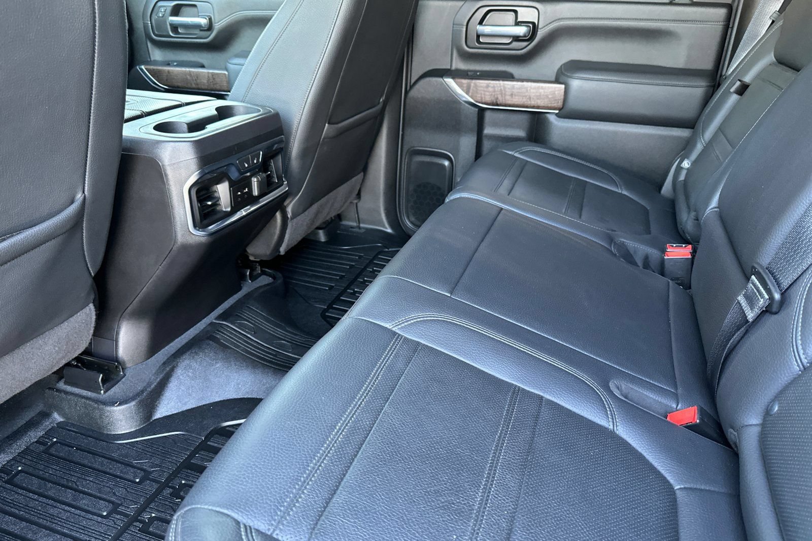 Used 2021 GMC Sierra 2500 Denali w/ Denali Ultimate Package AWD/4WD image 13