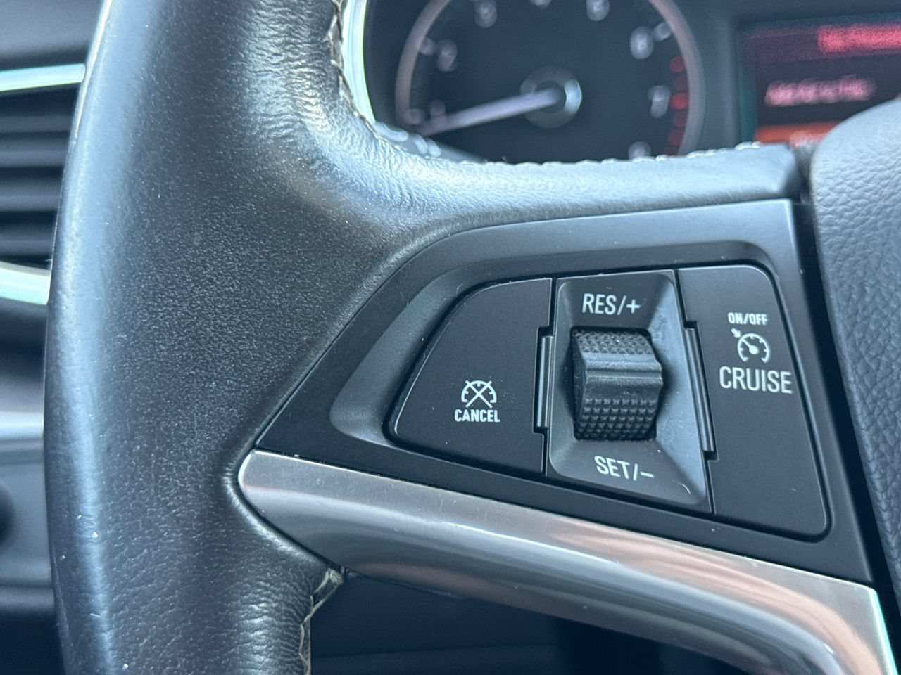 Used 2020 Buick Encore Preferred w/ Safety Package FWD image 27