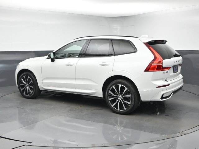 Used 2024 Volvo XC60 B5 Plus AWD/4WD image 6