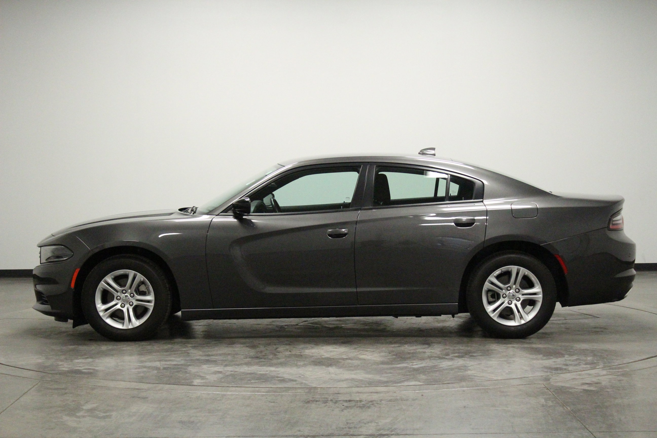 Used 2023 Dodge Charger SXT w/ Cold Weather Package RWD image 5