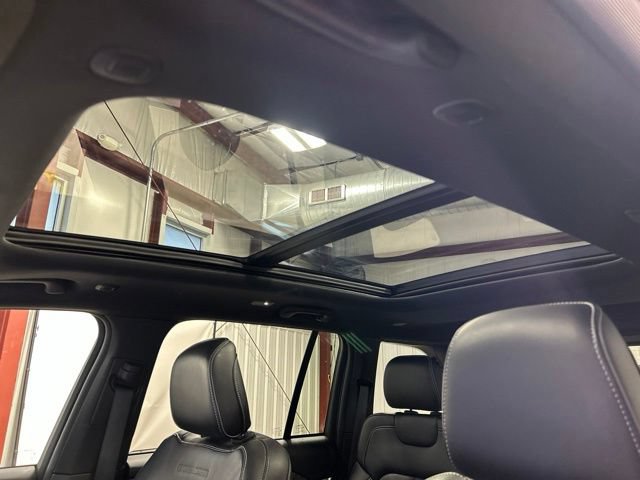 Used 2023 Jeep Grand Cherokee Overland AWD/4WD image 33