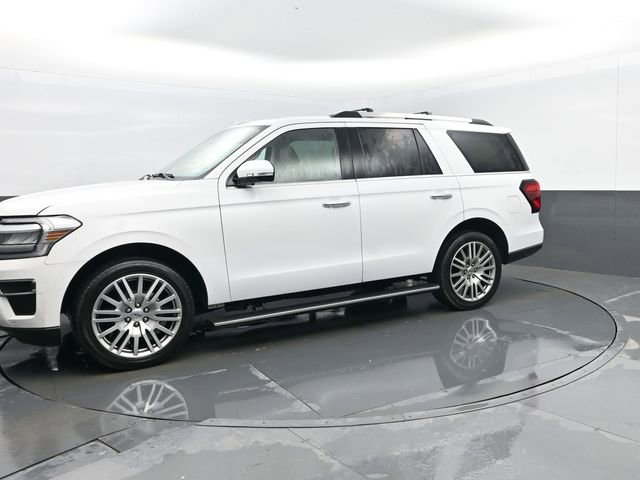Used 2024 Ford Expedition Limited image 2