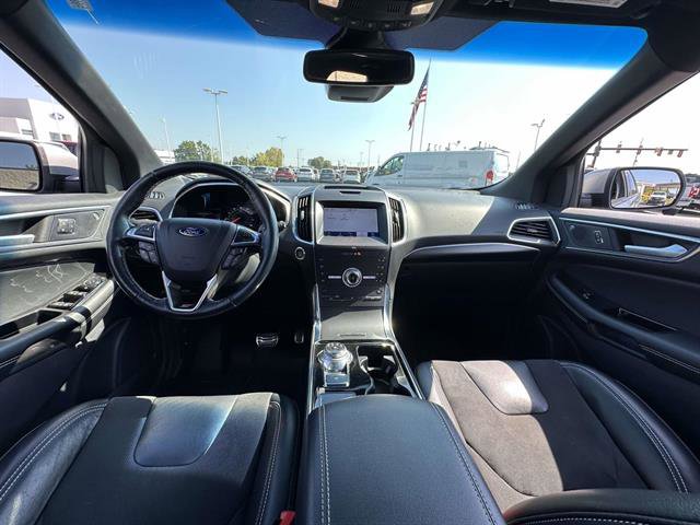 Used 2020 Ford Edge ST w/ Cold Weather Package image 13